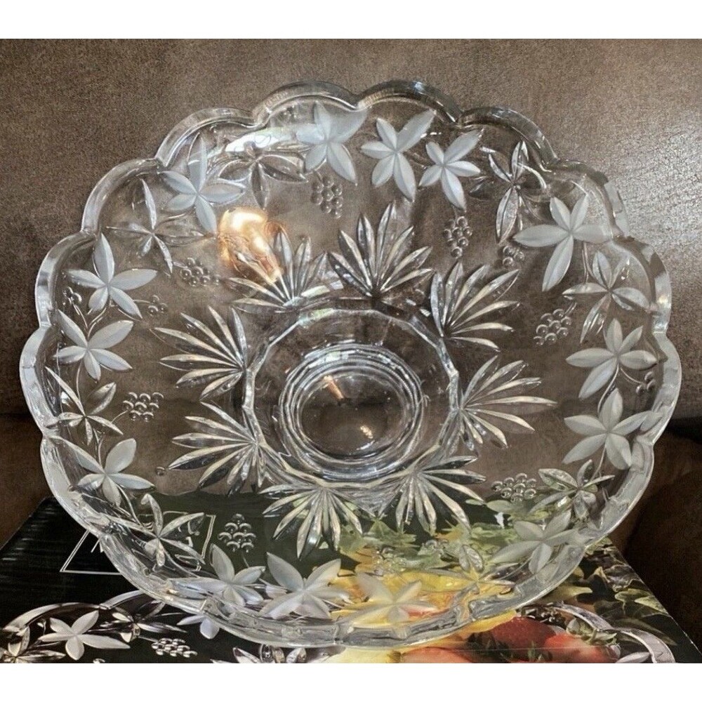 Mikasa Garden Terrace Centerpiece Footed Bowl 12”
